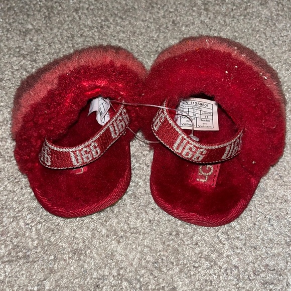Ugg Fluff Yeah Metallic Sparkle baby size 2/3 - Picture 5 of 9